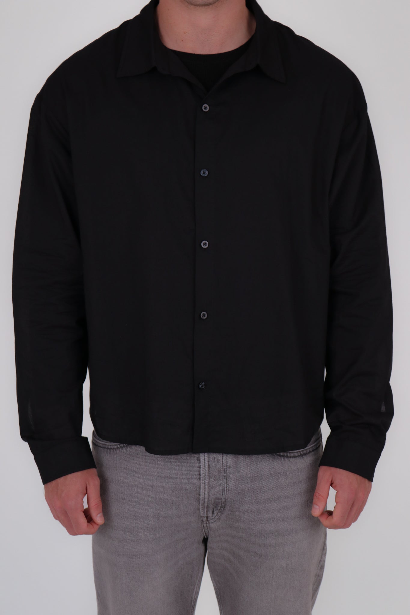 NOSTALGIA OVERSHIRT BLACK